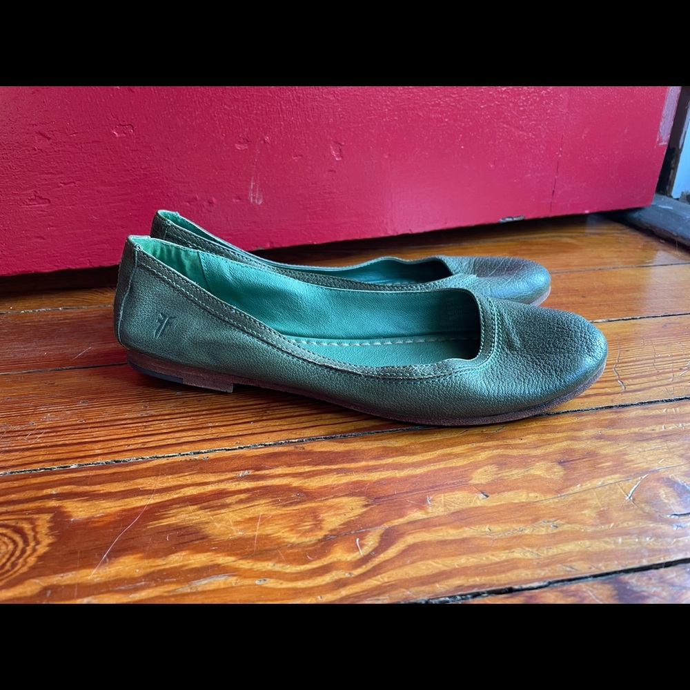 Frye Carson Ballet Flats 8.5 Green